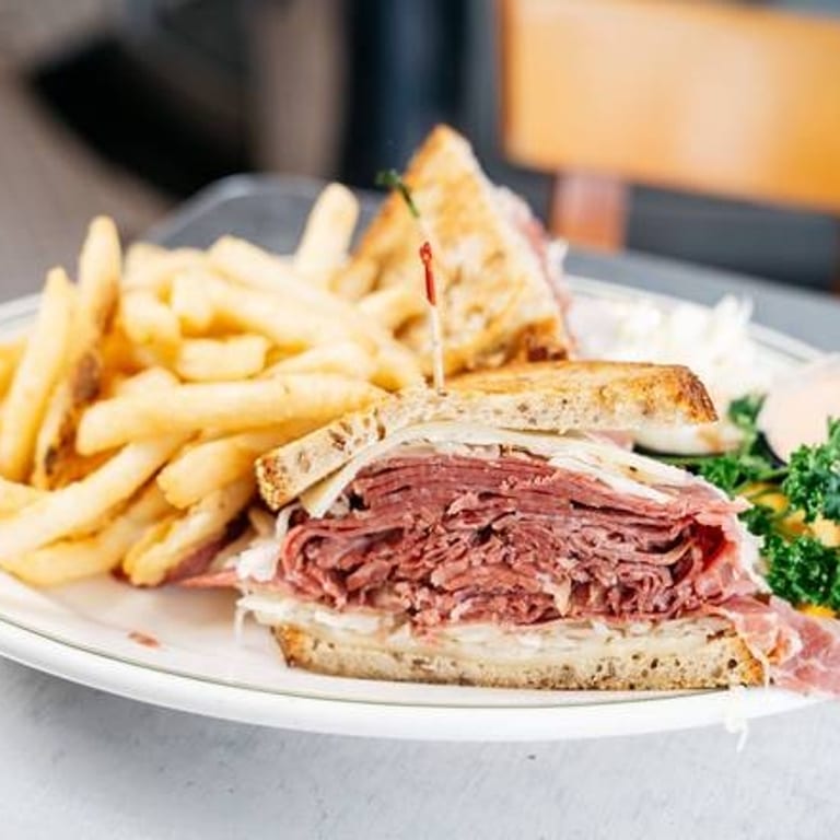 Pastrami Sandwich Delight